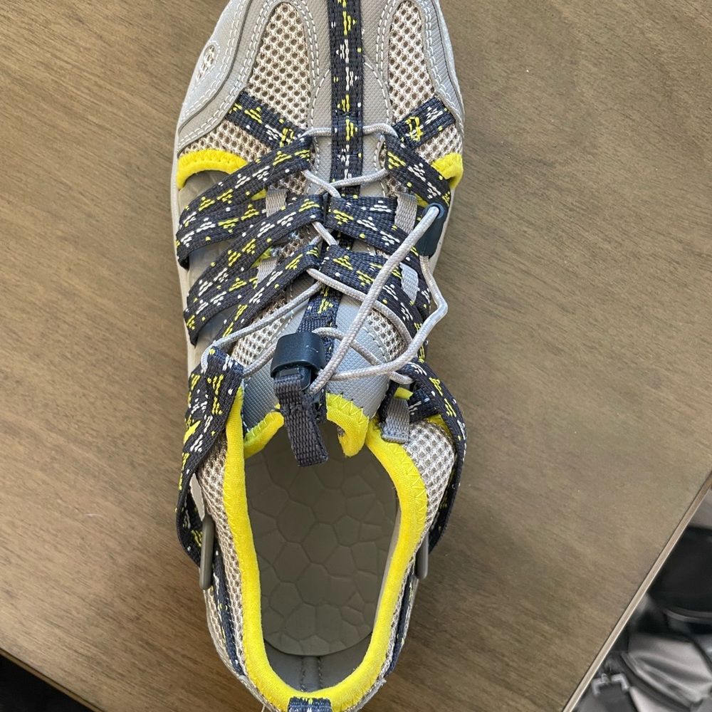 Womens Chaco Trail Shoes Size 7.5 View 5